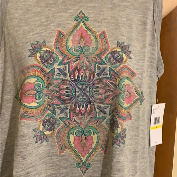 JESSICA SIMPSON MANDALA GRAPHIC TANK TOP - Picture 2 of 5